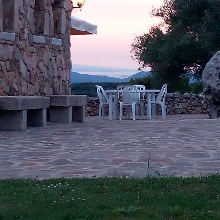 Turismo Rurale L'Agliuledda Villa Sant'Antonio di Gallura Bagian luar foto