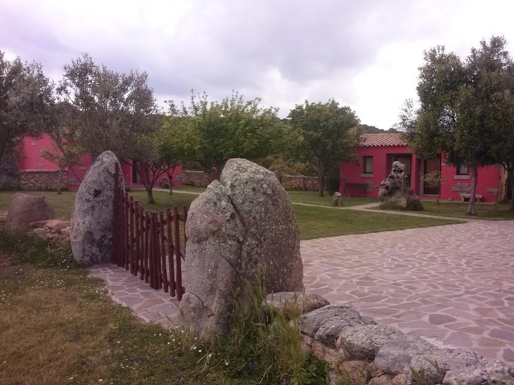 Turismo Rurale L'Agliuledda Villa Sant'Antonio di Gallura Bagian luar foto