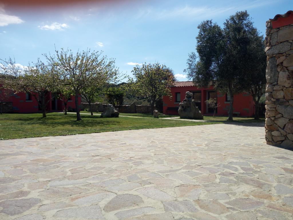 Turismo Rurale L'Agliuledda Villa Sant'Antonio di Gallura Bagian luar foto