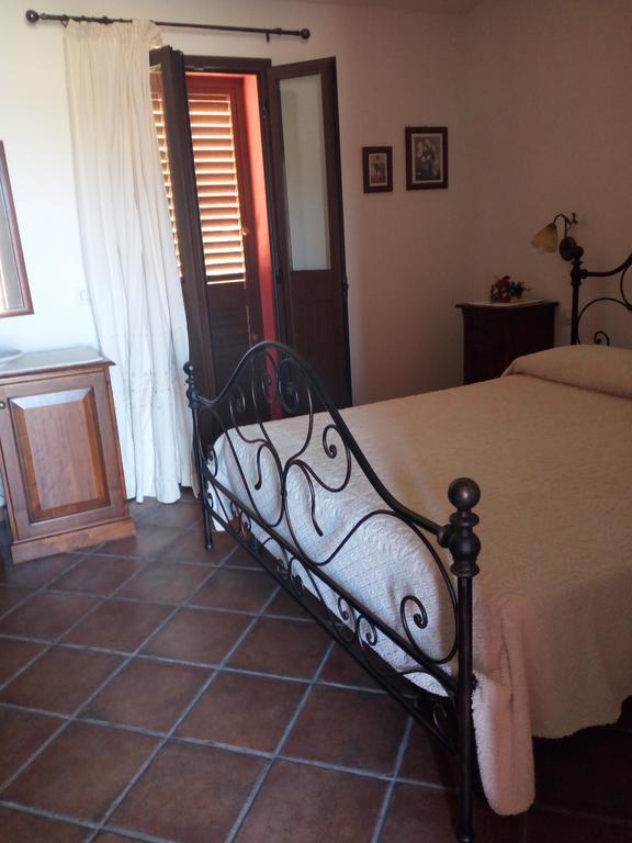 Turismo Rurale L'Agliuledda Villa Sant'Antonio di Gallura Bagian luar foto