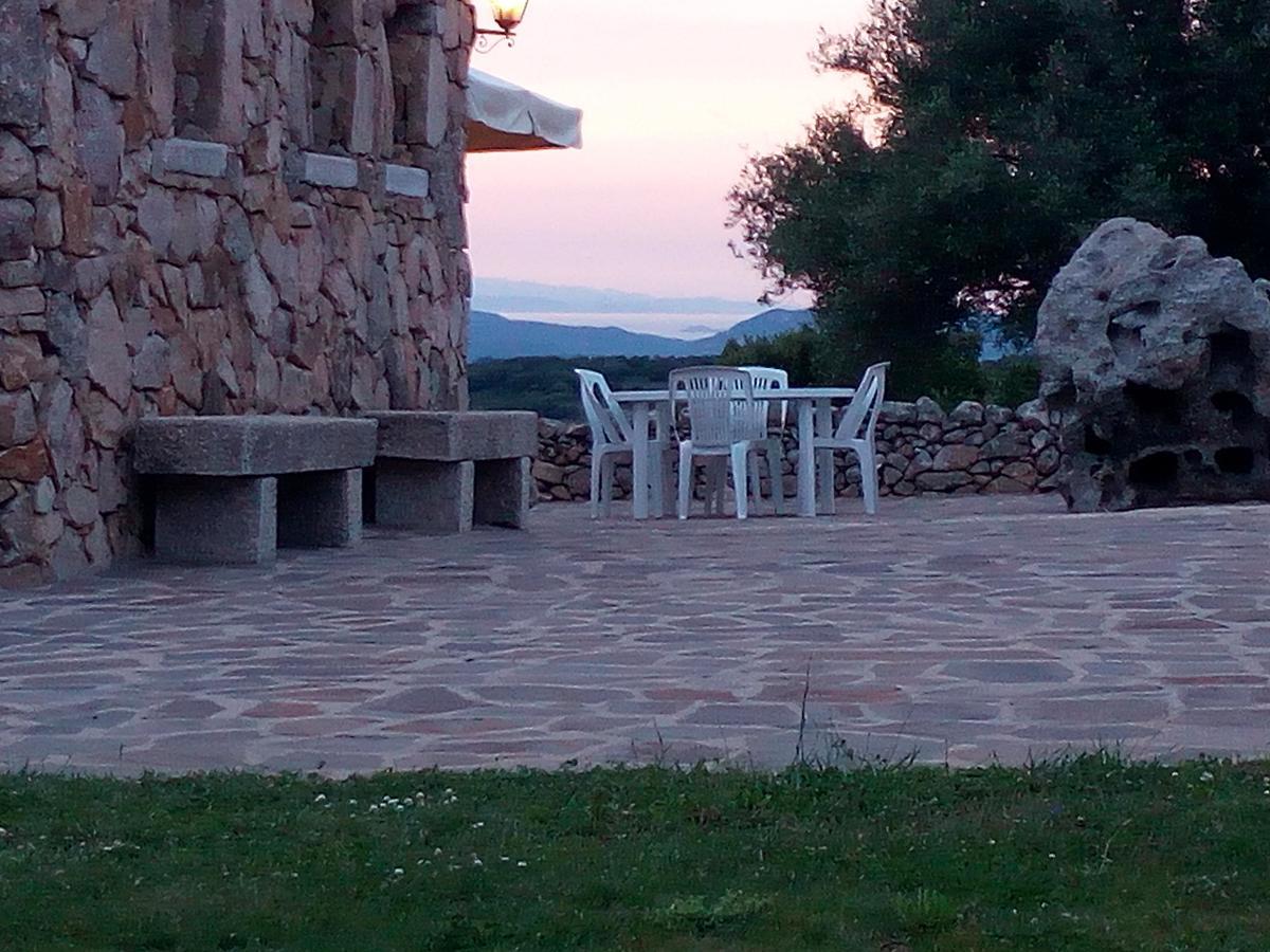 Turismo Rurale L'Agliuledda Villa Sant'Antonio di Gallura Bagian luar foto